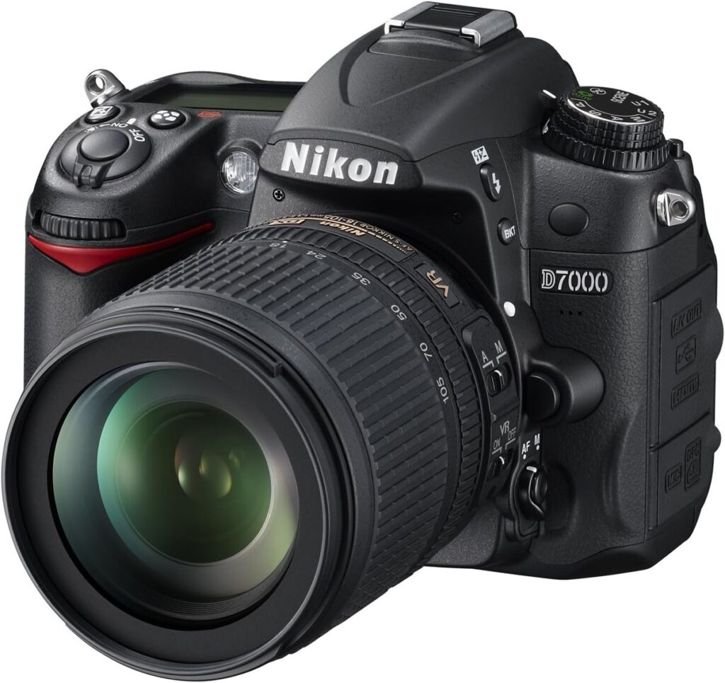 Nikon デジタル一眼レフカメラ D7000 18-105VR レンズキット[並行輸入品]